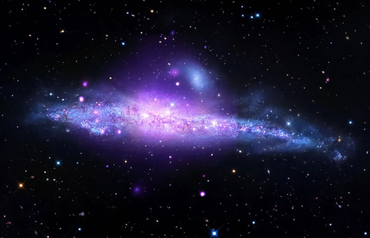 美国国家航天局（NASA）钱德拉X射线天文台（Chandra X-ray Observatory）新图集展示璀璨星系
