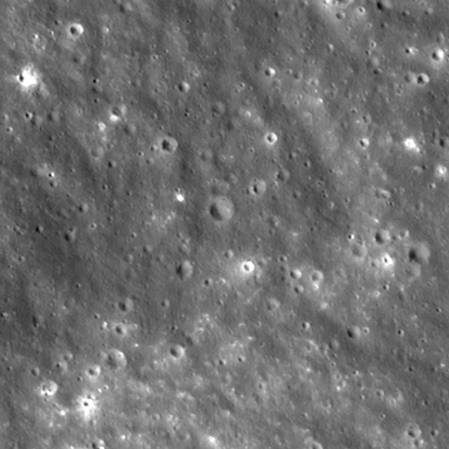 美国国家航天局（NASA）的月球勘测轨道飞行器（LRO）拍摄到月球上的猎鹰9号巨爵座，并获悉新细节