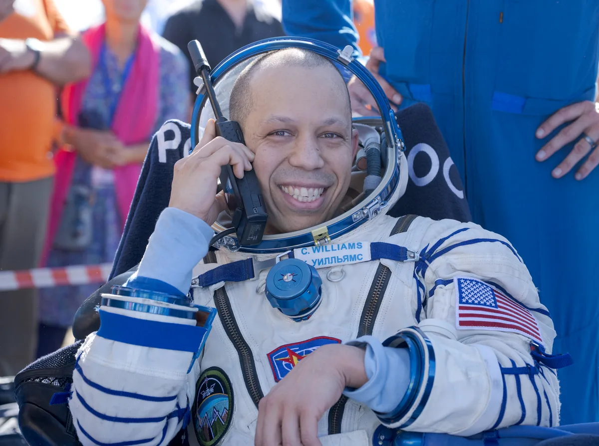 美国国家航天局（NASA）宇航员克里斯·威廉姆斯返回地球